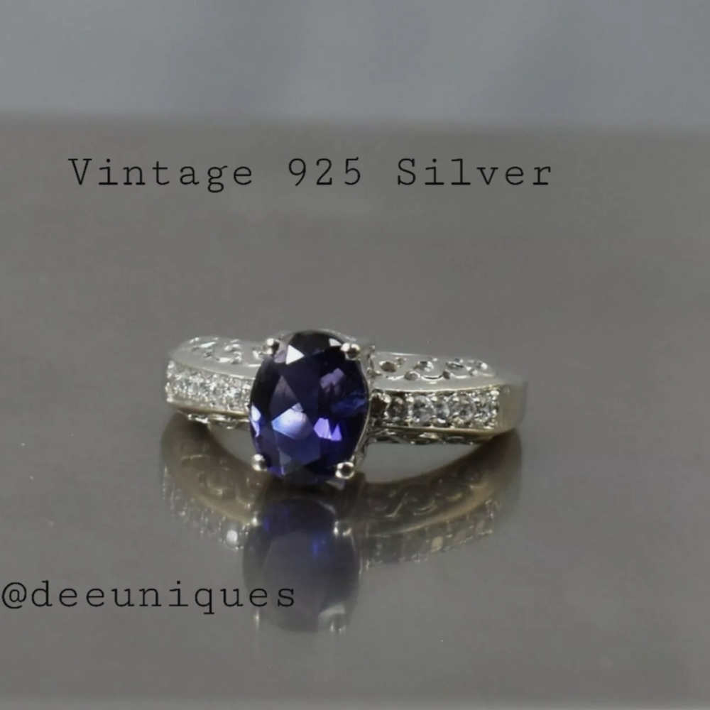 Vintage Sterling Silver Tanzanite ring